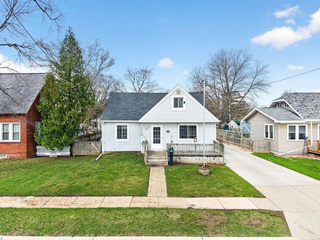 1013 HARRISON STREET, Neenah, WI 54956