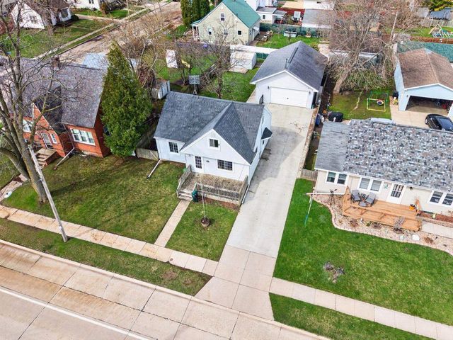 1013 HARRISON STREET, Neenah, WI 54956
