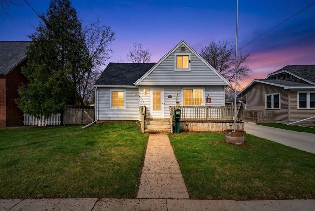 1013 HARRISON STREET, Neenah, WI 54956