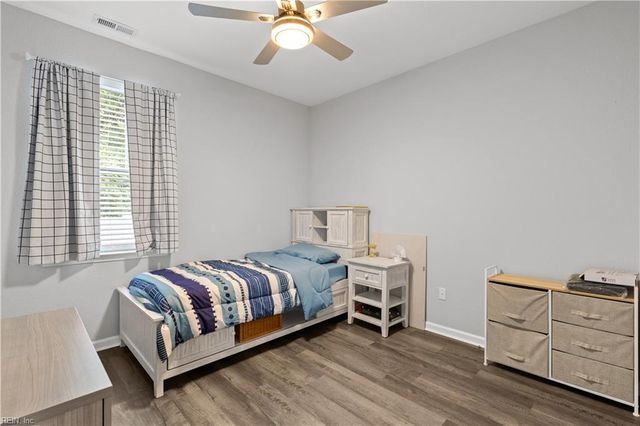 112 Bellflower LN, Suffolk, VA 23435