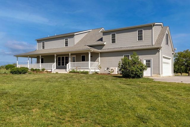 1916 TINKLING SPRING RD, Stuarts Draft, VA 24477