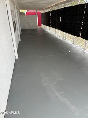 515 E CHARLESTON Avenue, Phoenix, AZ 85022