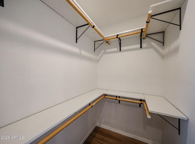 515 E CHARLESTON Avenue, Phoenix, AZ 85022