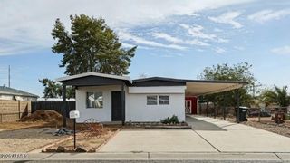 515 E CHARLESTON Avenue, Phoenix, AZ 85022