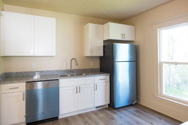 116 E Clay Street, Kalamazoo, MI 49007