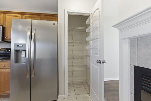 5003 CRAYDON DR, Columbia, MO 65203