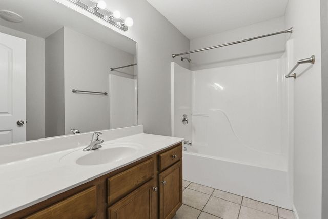 5003 CRAYDON DR, Columbia, MO 65203