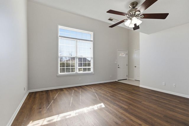 5003 CRAYDON DR, Columbia, MO 65203