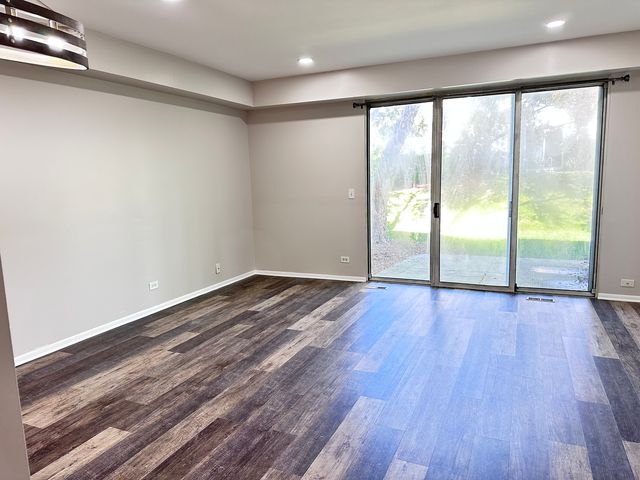 132 Golfview Drive, Glendale Heights, IL 60139