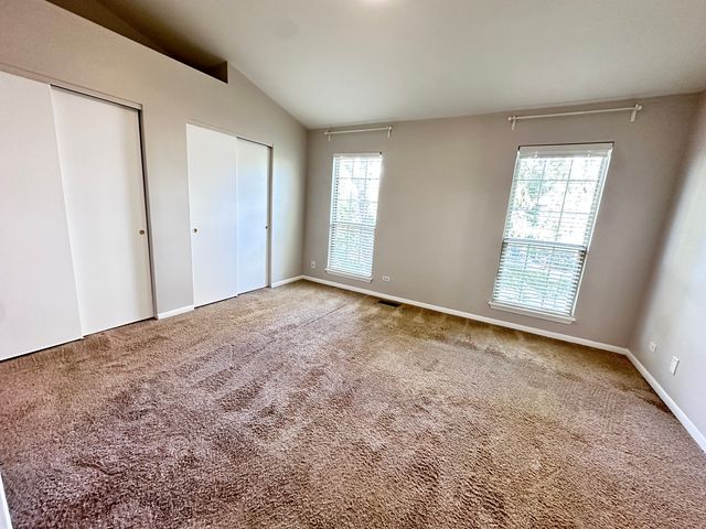 132 Golfview Drive, Glendale Heights, IL 60139