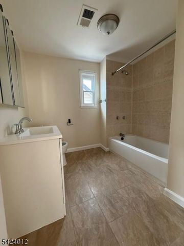 219 Renner Ave, Newark City, NJ 07112