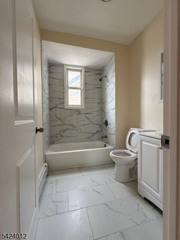 219 Renner Ave, Newark City, NJ 07112