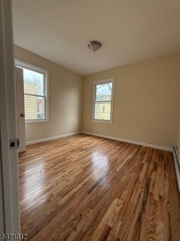 219 Renner Ave, Newark City, NJ 07112