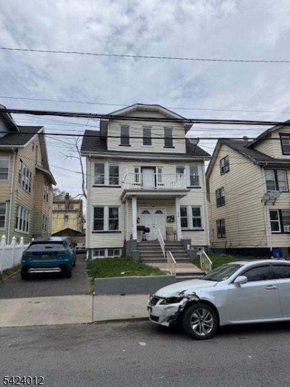 219 Renner Ave, Newark City, NJ 07112