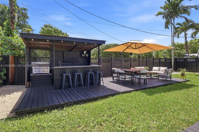 6321 SW 21st Street, Miami, FL 33155