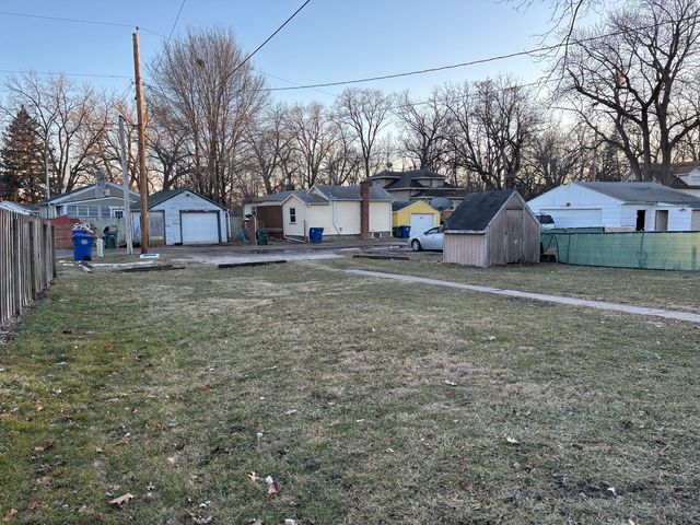 2809 Telegraph Road, Davenport, IA 52804