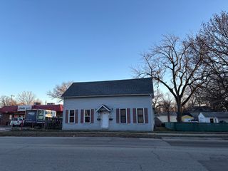 2809 Telegraph Road, Davenport, IA 52804