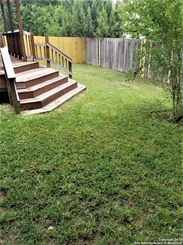 11212 FOREST PASS CT, Live Oak, TX 78233