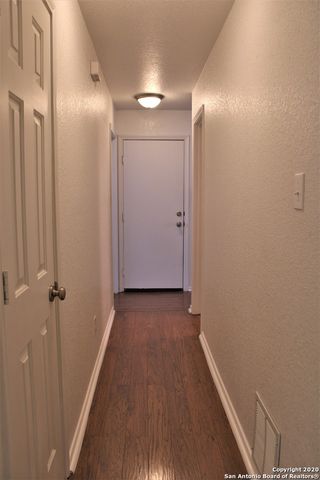 11212 FOREST PASS CT, Live Oak, TX 78233