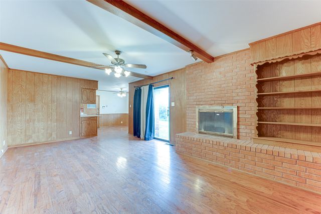 410 Ovilla Road, Waxahachie, TX 75167