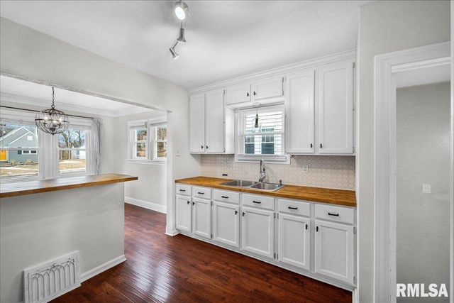 519 W HUDSON Street, Peoria, IL 61604