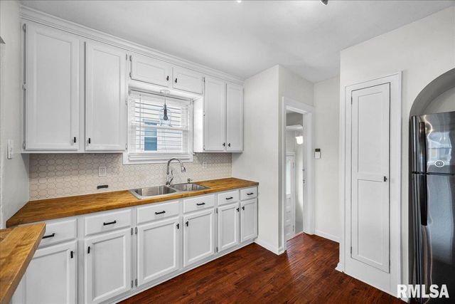 519 W HUDSON Street, Peoria, IL 61604