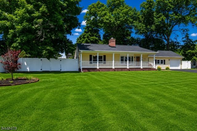 5 Andrews Pl, Pequannock Twp., NJ 07444