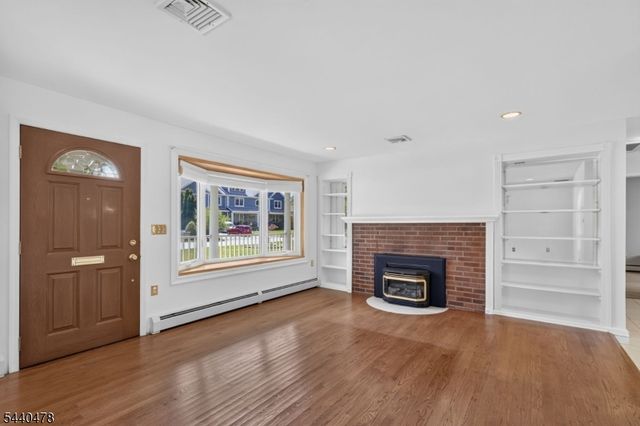 5 Andrews Pl, Pequannock Twp., NJ 07444