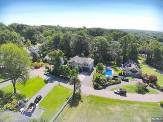 60 Sheffield Road, Wayne, NJ 07470
