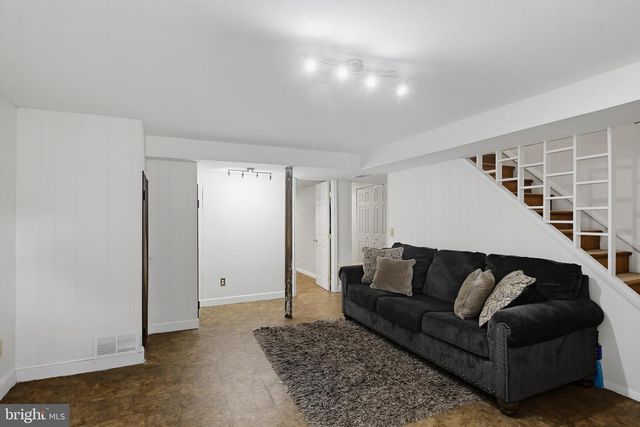 5655 UTRECHT RD, Baltimore, MD 21206