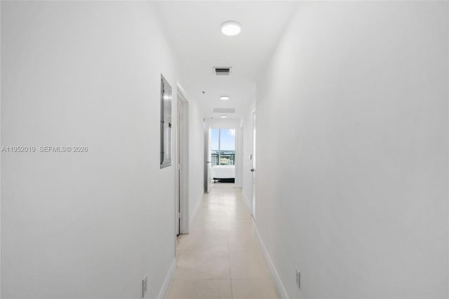 90 SW 3rd St 3609, Miami, FL 33130