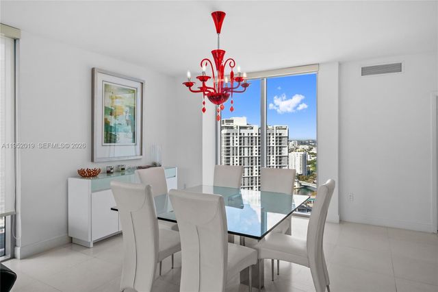 90 SW 3rd St 3609, Miami, FL 33130