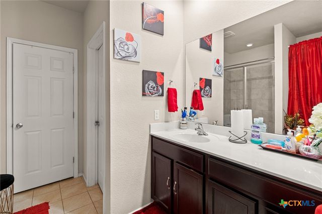5913 Amelia Earhart Boulevard, Killeen, TX 76543