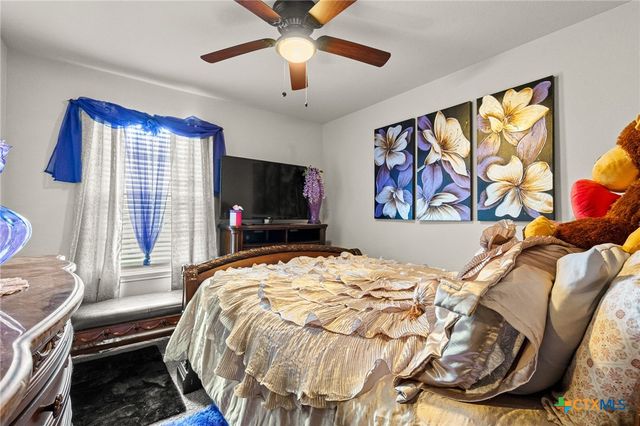 5913 Amelia Earhart Boulevard, Killeen, TX 76543