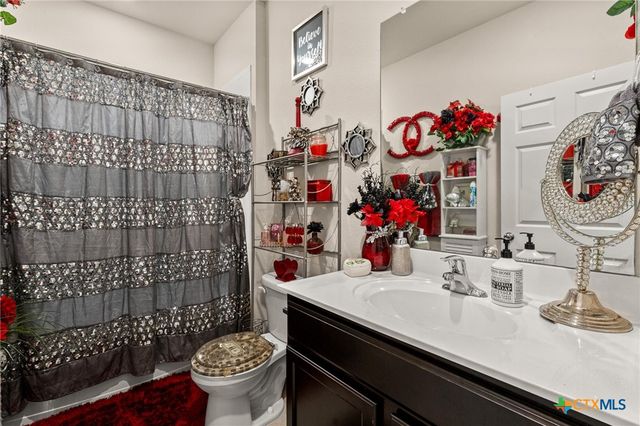 5913 Amelia Earhart Boulevard, Killeen, TX 76543