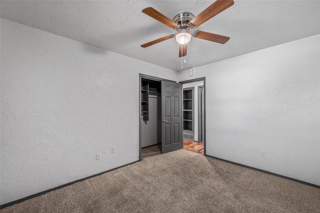 512 Wood Hollow Lane, Moore, OK 73160
