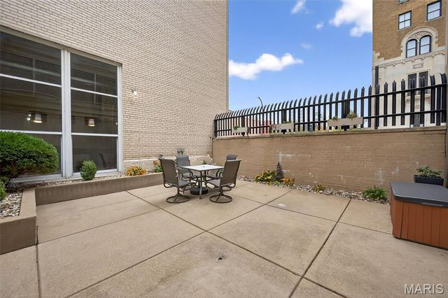 1511 Locust Street 610, St Louis, MO 63103