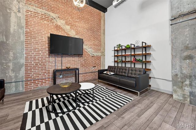 1511 Locust Street 610, St Louis, MO 63103