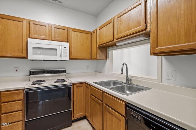 10 Forest Oaks Drive, Durham, NC 27705