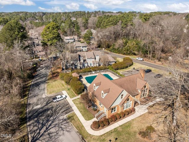 10 Forest Oaks Drive, Durham, NC 27705