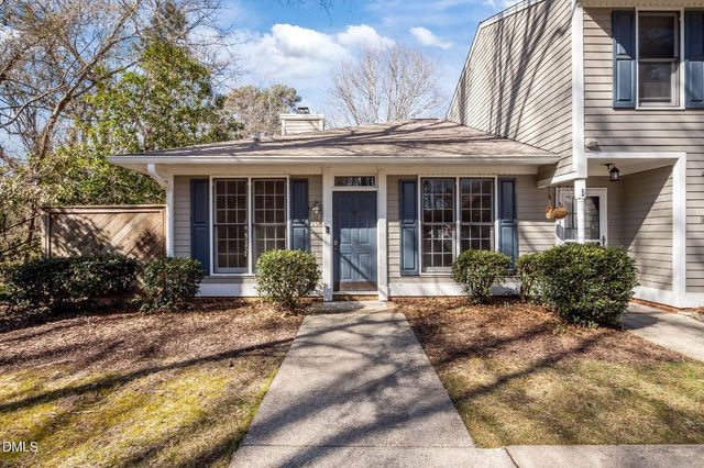 10 Forest Oaks Drive, Durham, NC 27705