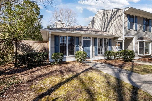 10 Forest Oaks Drive, Durham, NC 27705