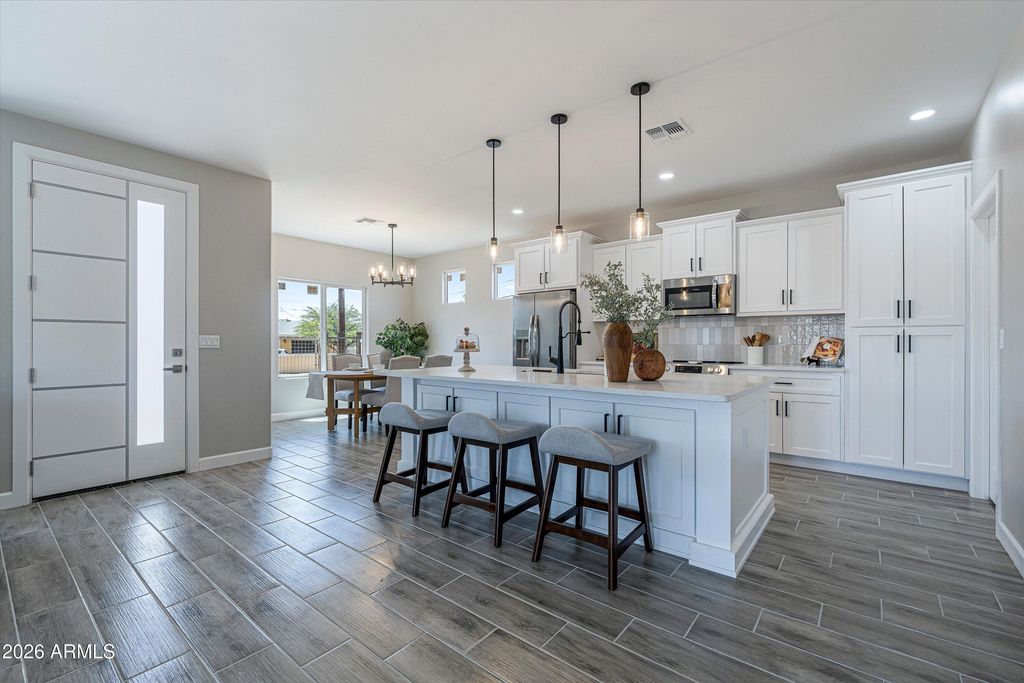 466 W Wyoming Street, Tucson, AZ 85706
