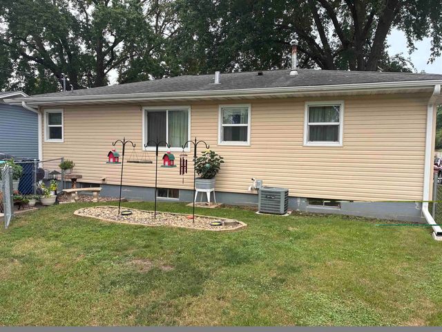 1835 Plymouth Avenue, Waterloo, IA 50702