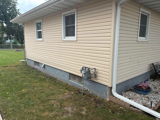 1835 Plymouth Avenue, Waterloo, IA 50702