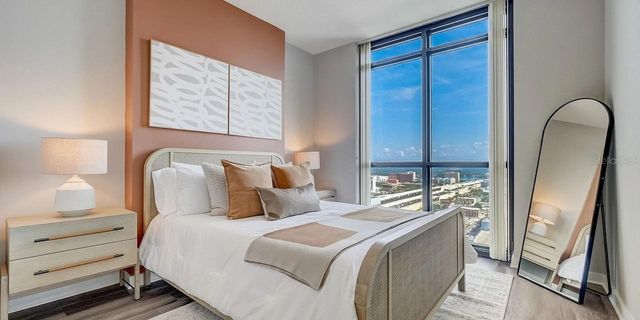 55-1 W CHURCH STREET, Orlando, FL 32801