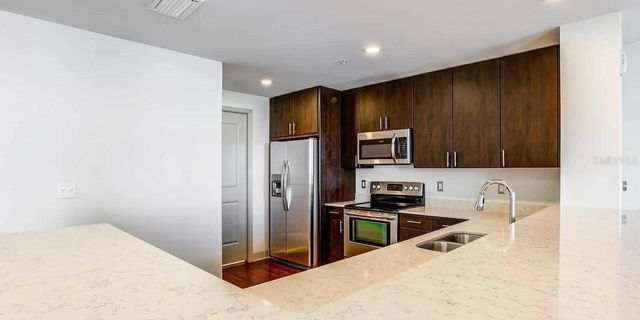 55-1 W CHURCH STREET, Orlando, FL 32801