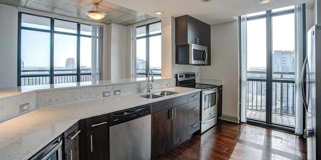 55-1 W CHURCH STREET, Orlando, FL 32801