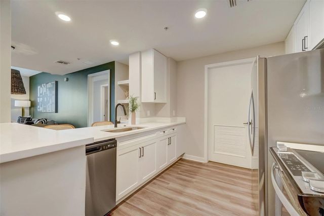 55-1 W CHURCH STREET, Orlando, FL 32801