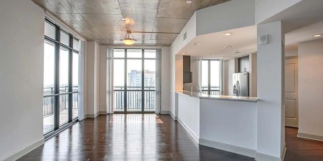 55-1 W CHURCH STREET, Orlando, FL 32801